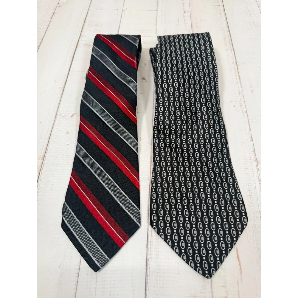 Van Heusen Mens Silk Tie Lot 2 Striped Red Black Geometric Black Grey 57L 3.75W